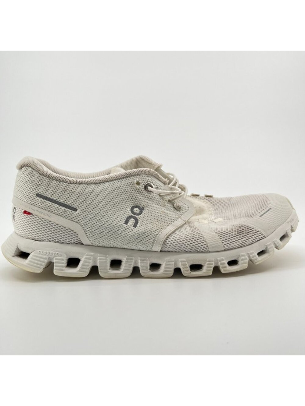 On Cloud 5 Womens Size 8 White Athletic Running Walking Slip-On Shoes Sneakers